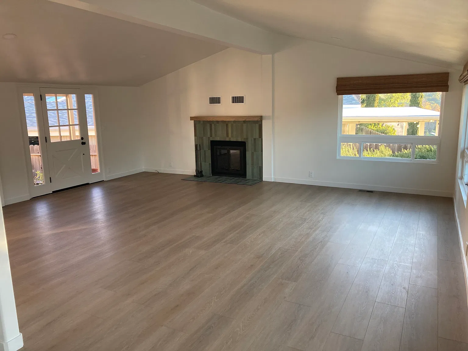 2 bed, 1504 sqft, $3,700 — Photo 2