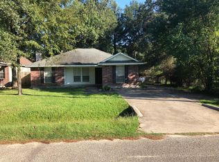 606 Springwood Dr, Conroe, TX 77385