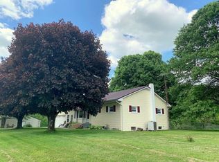 15411 Shade Rd, Guysville, OH 45735