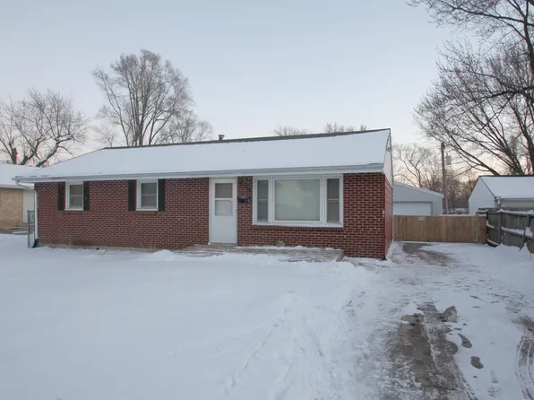 2910 Sitka Ln, Rockford, IL 61101