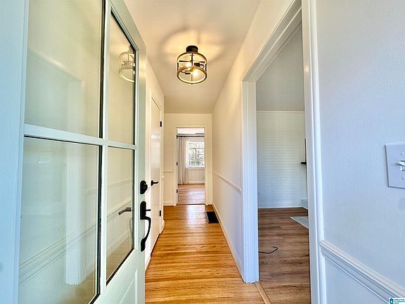 2nd image of 1236 Frances St