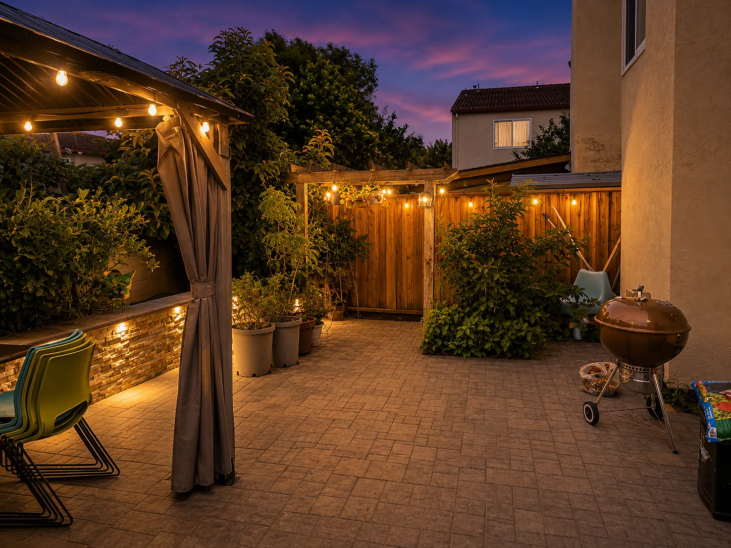 3 bed, 2.5 bath, 1357 sqft, $4,100 — Photo 2