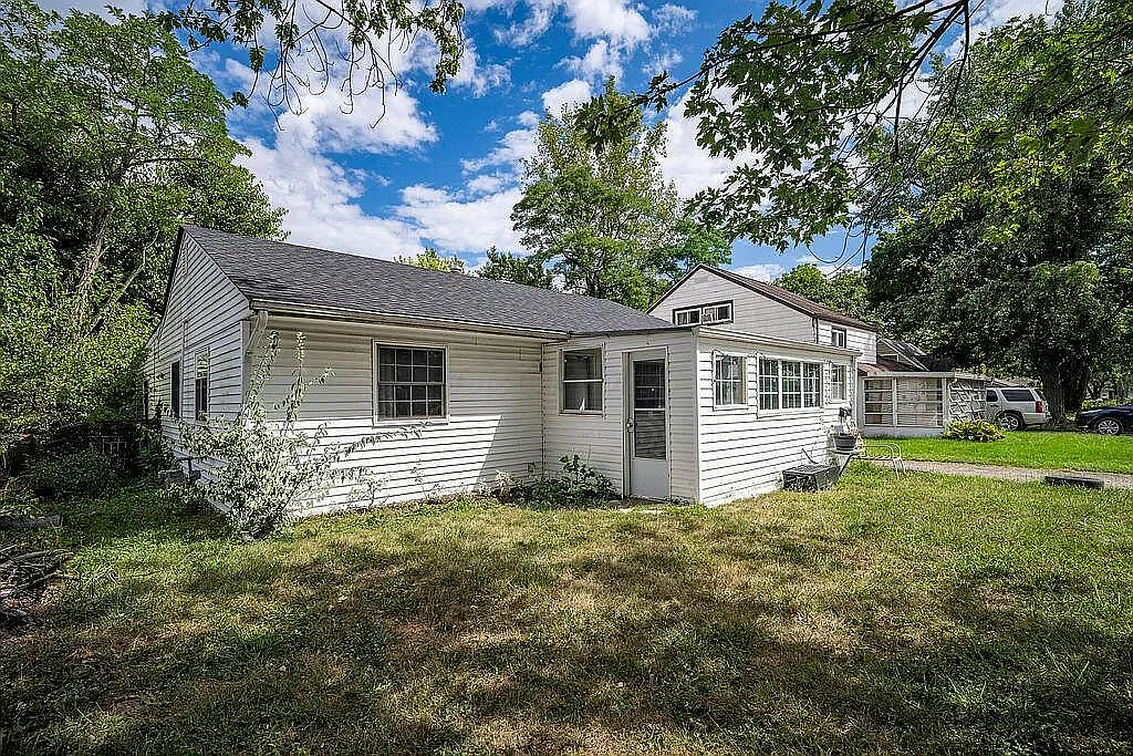 2054 Jermain Dr #1 photo 1