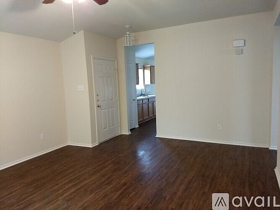 4th image of 15301 Lady Elizabeths Ln