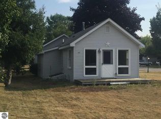 202 Lake St, Elk Rapids, MI 49629
