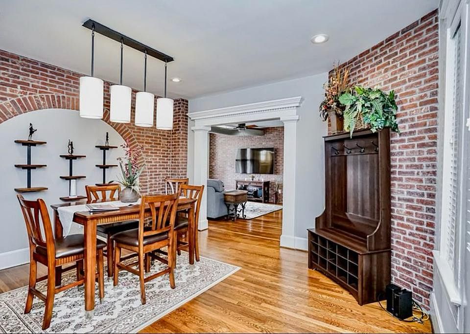 Entrance and dining room