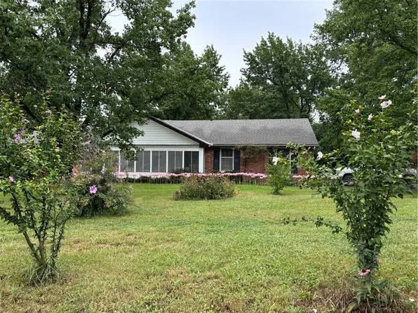 13508 E 264th St, Peculiar, MO 64078