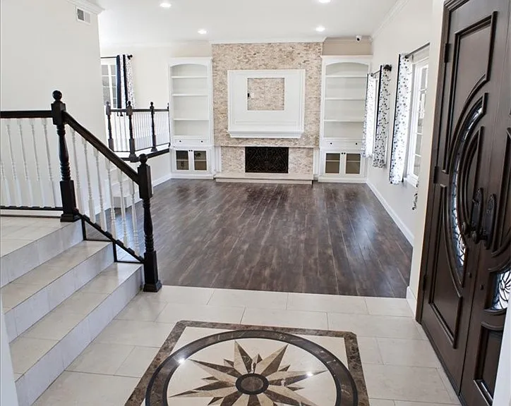 334 W Avenida De Las Flores — Photo 3