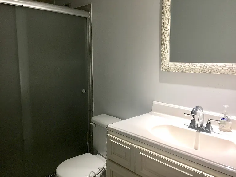 562 Lennox Dr — Photo 16