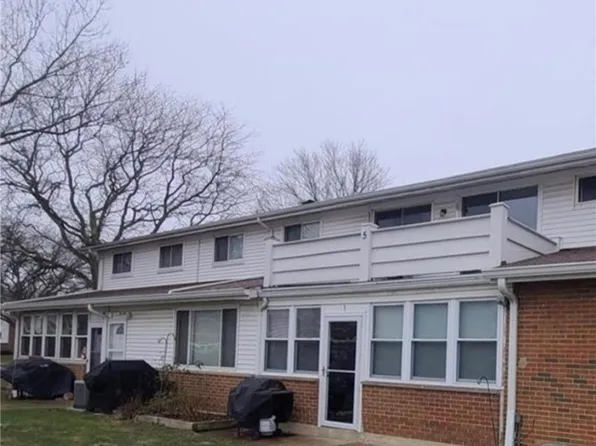 25400 Country Club Blvd Unit 5, North Olmsted, OH 44070