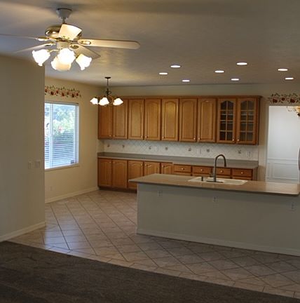 5th image of 1194 E Hawberry Cir Unit A