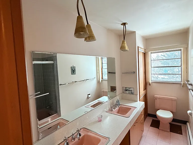 208 Southridge Rd — Photo 19