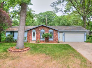 781 Pine Bay Ave, Holland, MI 49424