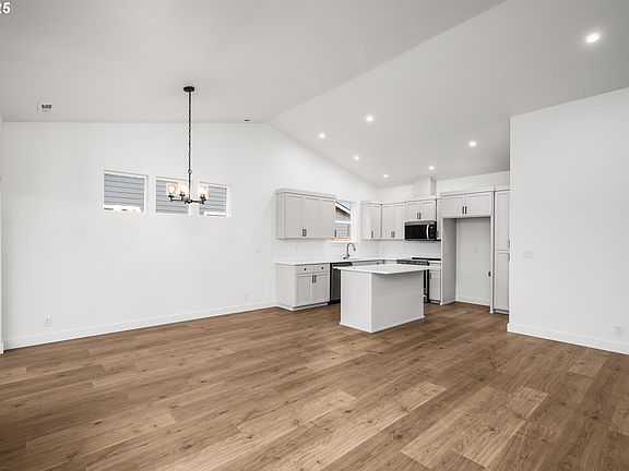 4th image of 88091 Jameson Way