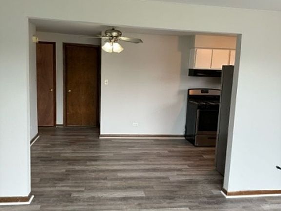 2nd image of 7700 S Harlem Ave #2E