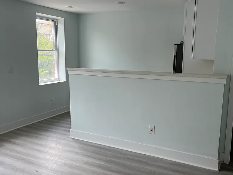 4725-4727 Chester Ave #C5 — Photo 10