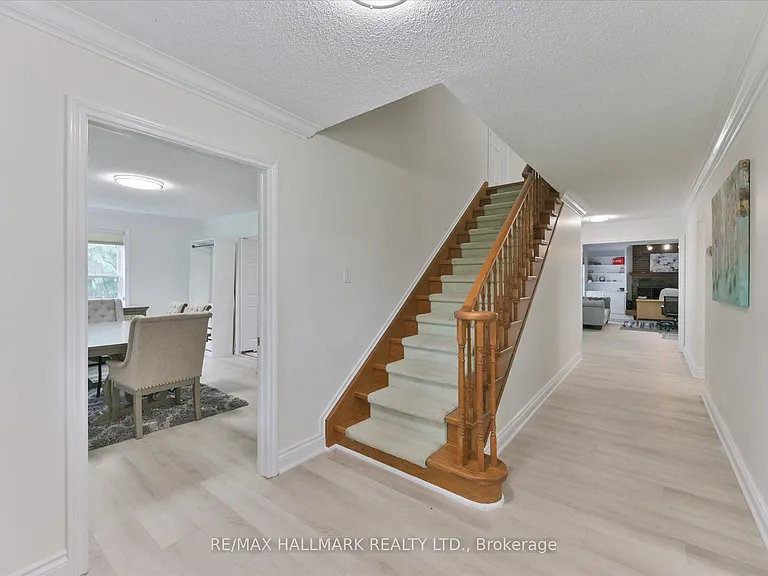 13918 Leslie St E — Photo 5