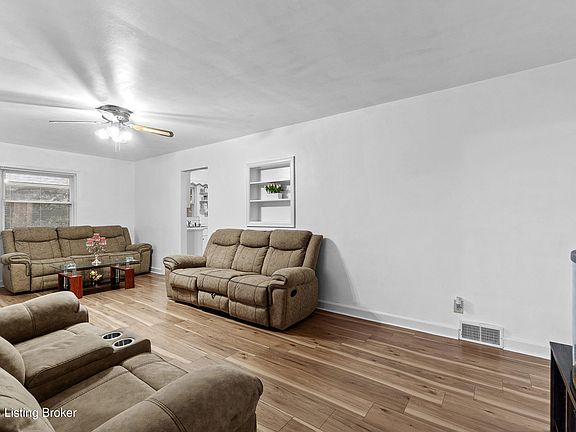 2nd image of 2025 San Jose Ave