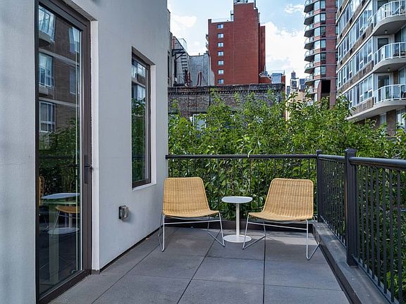 4th image of 408 E 78th St APT 4c