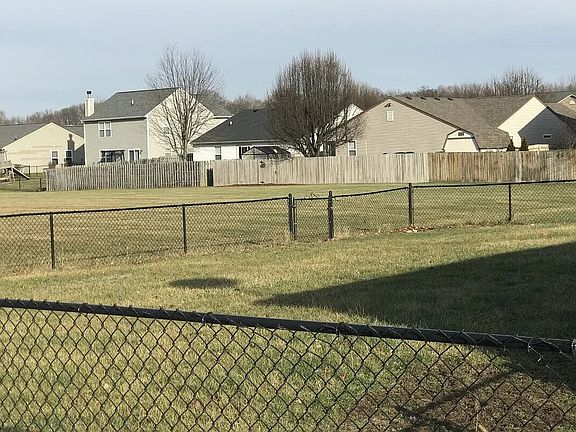 4th image of 6302 Black Oaks Way