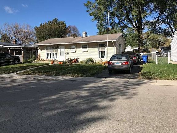 3rd image of 208 Sioux Ave