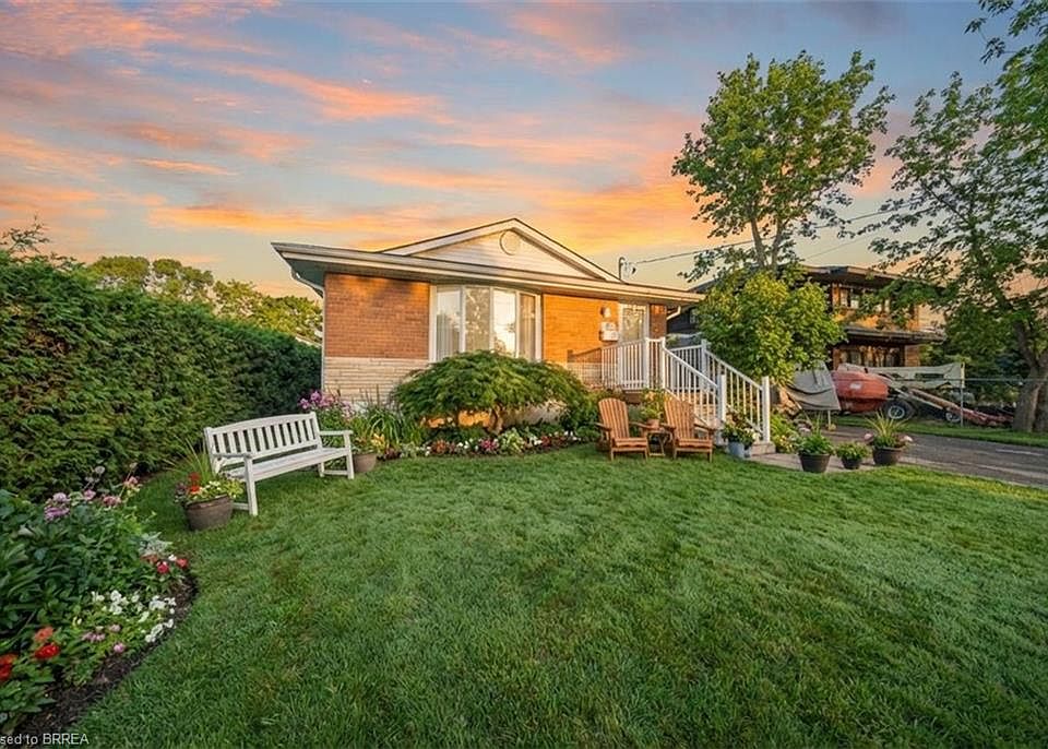 1st image of 12 Paris Rd