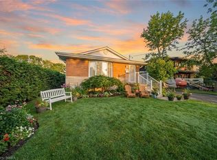 12 Paris Rd, Brantford, ON N3L3H8