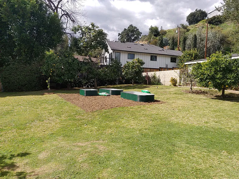 259-261 E Sturtevant Dr — Photo 6