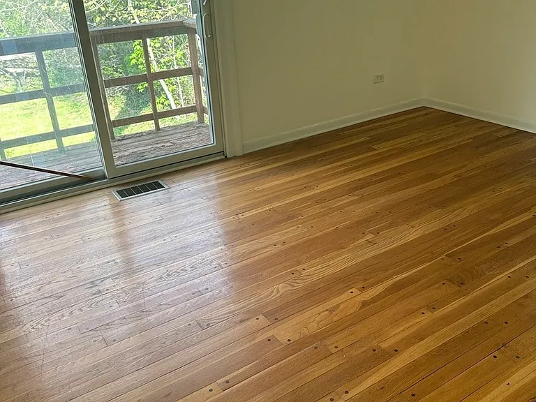 2030 Crestwood Ln — Photo 4