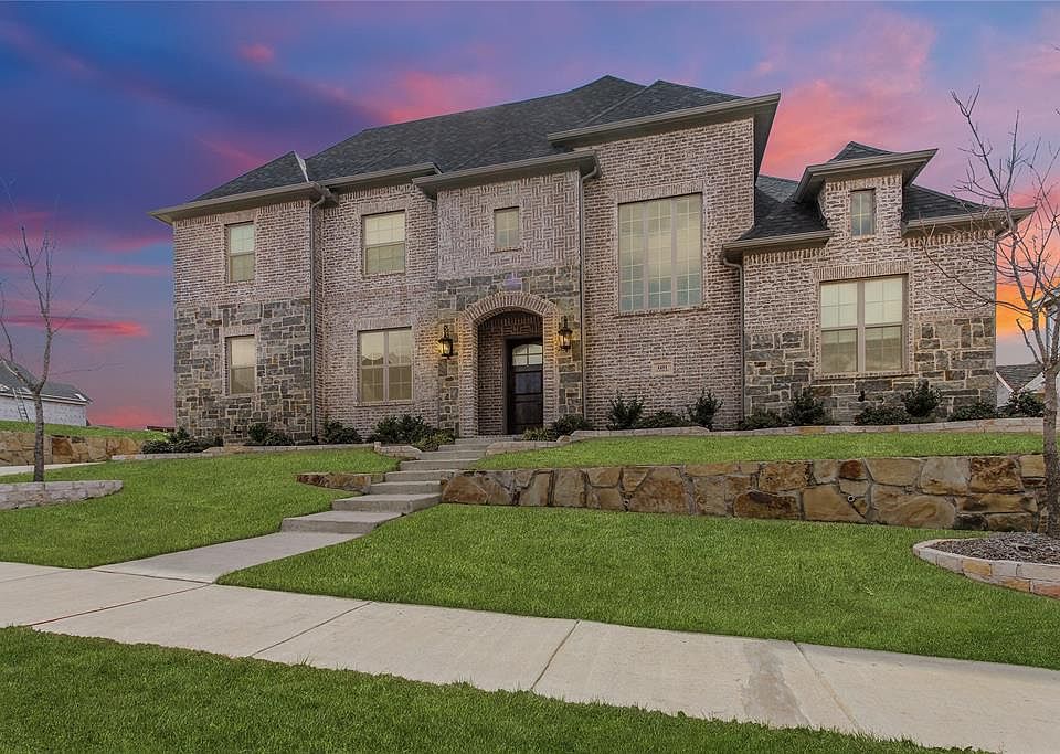 2nd image of 1481 Latigo Ct