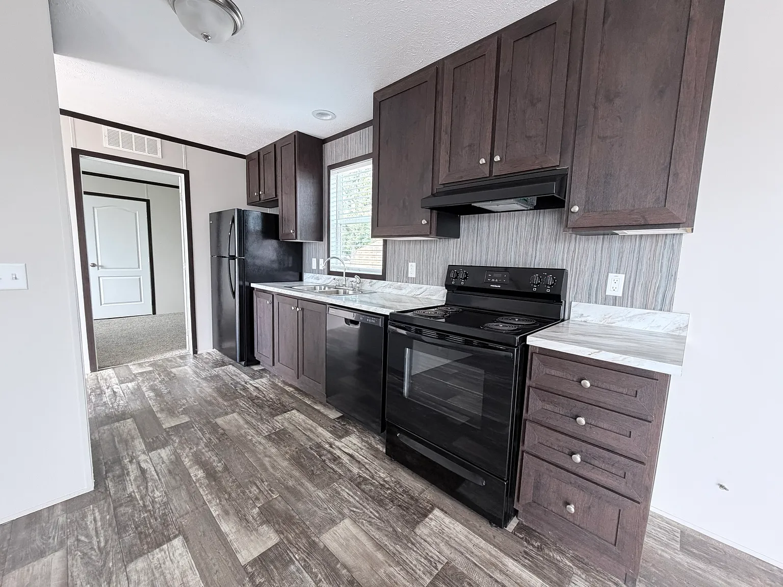 2 bed, $1,379 — Photo 2
