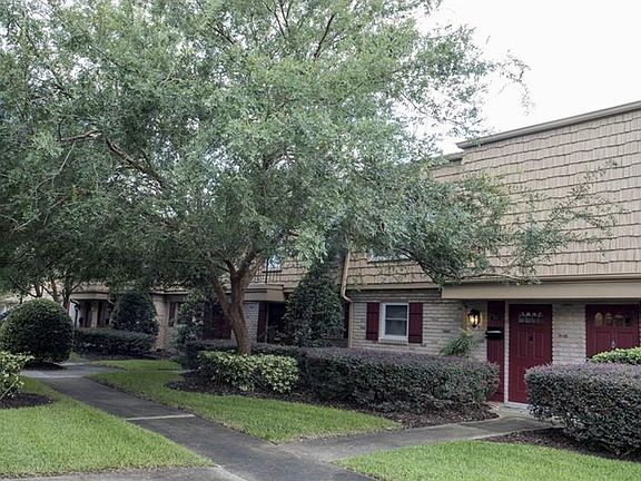 2nd image of 200 Saint Andrews Blvd APT 2906