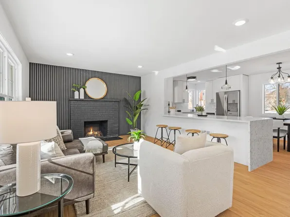 8102 Northern Dr, Crystal, MN 55427