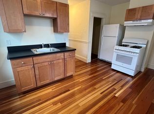 20 Fairmount St #1, Dorchester Center, MA 02124