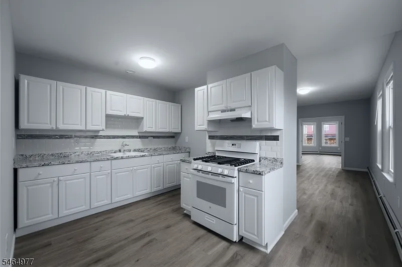 1 bed, 1.0 bath, 790 sqft, $1,850 — Photo 2