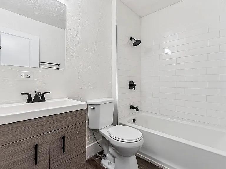 641 N Orange Ave #643 — Photo 4