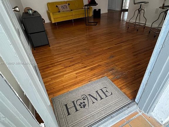 2nd image of 1551 Michigan Ave APT 10