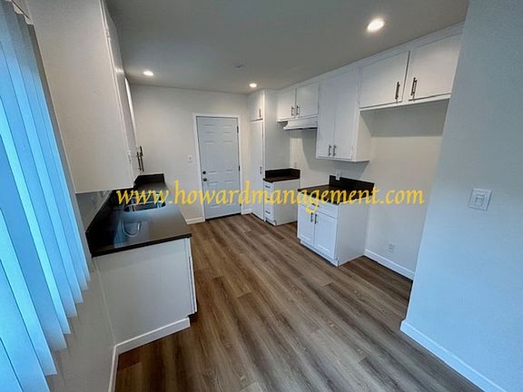 4th image of 11960 Culver Dr
