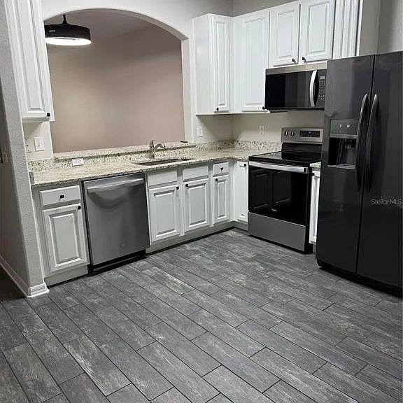 30316 Elderwood Dr — Photo 5