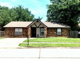 1108 W Memphis St, Broken Arrow, OK 74012