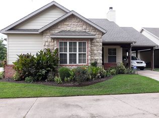 4181 N Rolling Meadows Dr, Fayetteville, AR 72703