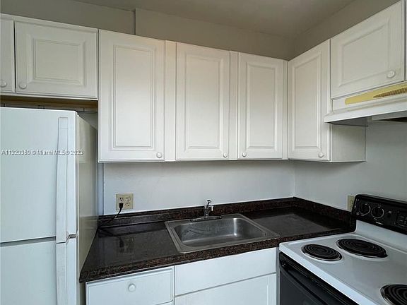 5th image of 5550 NE 20th Ter APT 2