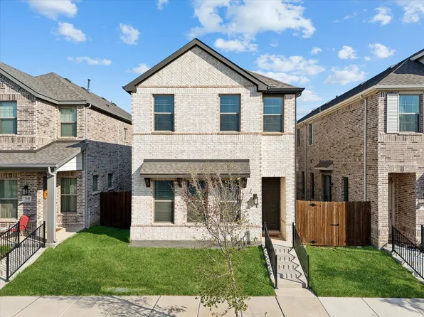 7553 Regal Ln, North Richland Hills, TX 76180