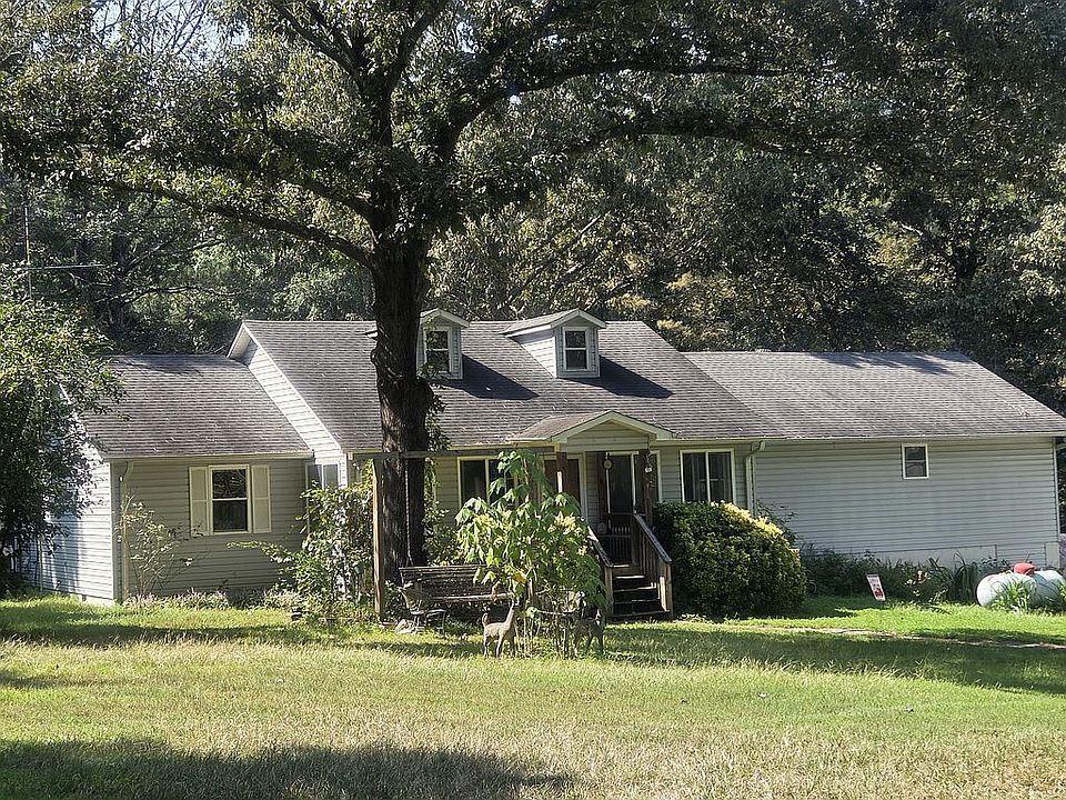 1st image of 77 Rosewood Ln