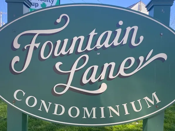 100 Fountain Ln APT 1, Weymouth, MA 02190