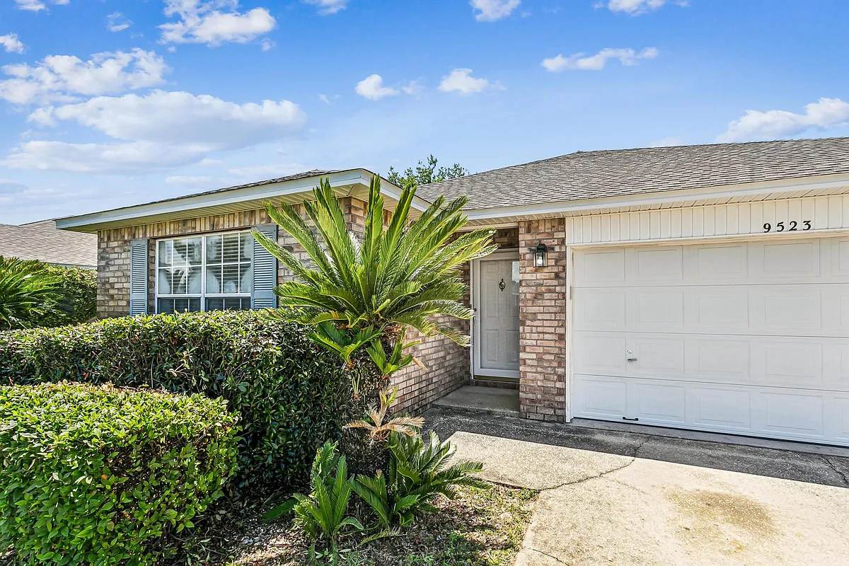 Building Photo - 9523 Parker Place Dr