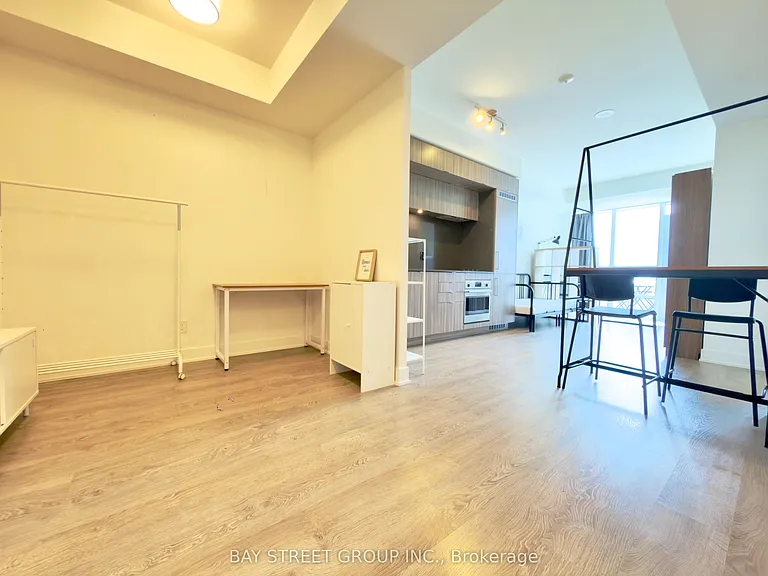 38 Cameron St #824 — Photo 14
