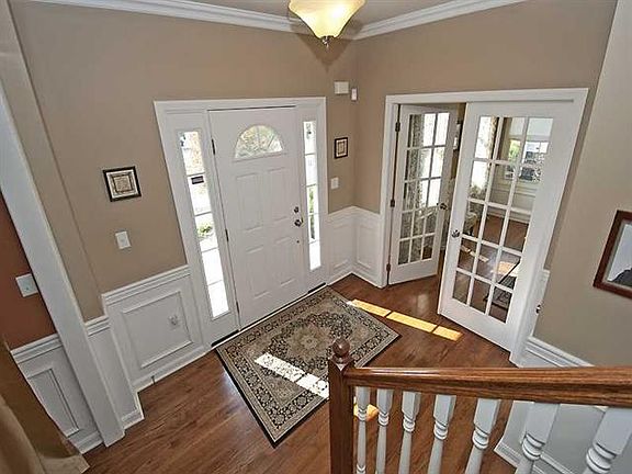 2nd image of 223 Strawberry Cir