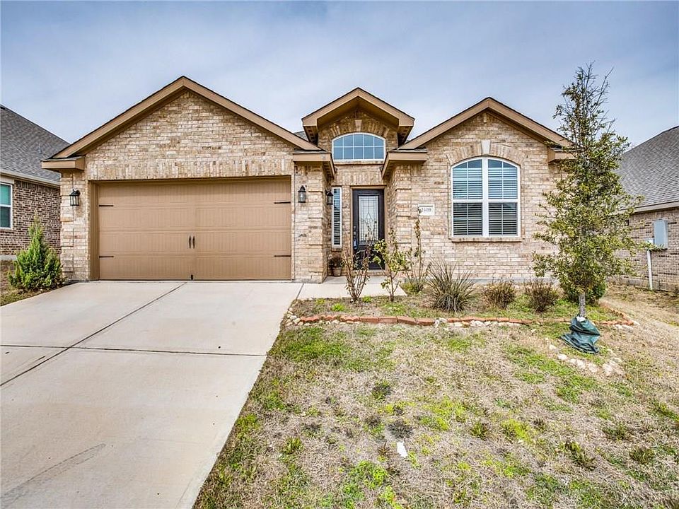 1st image of 2409 Summer Trail Dr