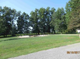 786 E England Dr, Sullivan, IN